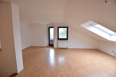 ++ Charmante 2-Zimmer-Maisonette-
Wohnung mit 2 Balkonen ++