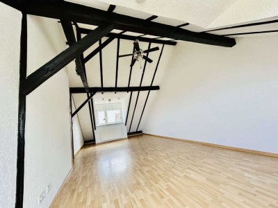 wunderschöne helle Dachgeschosswohnung mit Balkon und herrlichem Ausblick über Remscheid