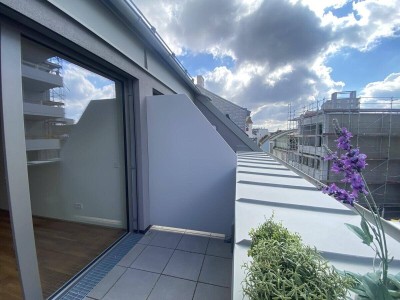 TRAUM - Sonnige 2 Zimmerwohnung mit Dachterrasse - 1 bedroom Apartment with terrace