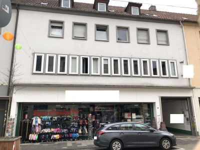 WG: 6 x 1 Zimmer mit großer Küche und Badezimmer im Zentrum von Landau zu vermieten!