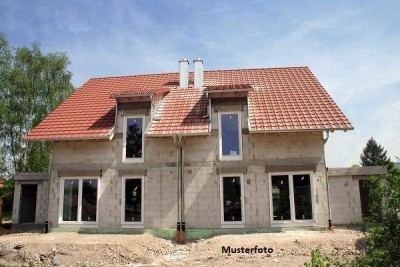 Einfamilienhaus (Rohbau) in guter Wohnlage