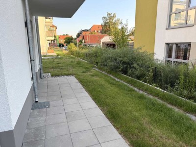 VOLLSERVICE - 2-ZIMMER-ECKWOHNUNG MIT TERRASSE & TG-STELLPLATZ - KFW 40.