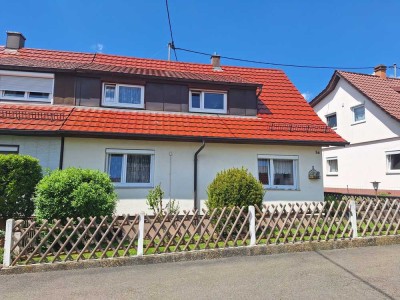 1-2 Familienhaus mit tollem Garten in Betzingen