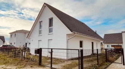 Modernes KfW-Energiesparhaus – 143 m², extrem niedrige Heizkosten