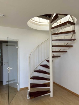Tolle 1,5-Zimmer-Maisonette-Wohnung mit gehobener Innenausstattung in Wiesbaden
