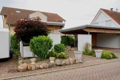 Ein komplettes Doppelhaus in Toplage, Kästorf