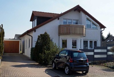 schöne helle 3 1/2-Zimmer DG-Wohnung in Grötzingen