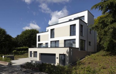 Exklusive Stadtvilla in Hanglage mit Weitblick und erstklassiger Ausstattung in Mainz-Laubenheim