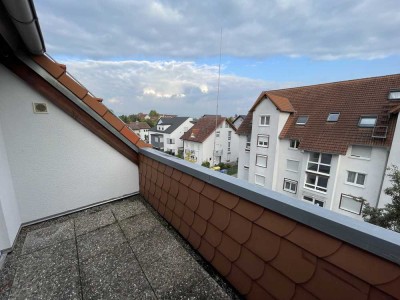 Ideal für Selbstnutzer und provisionsfrei! 3-Zimmer-Maisonettewohnung mit EBK und Dachterrasse