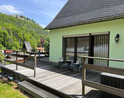 Gemütliches Einfamilienhaus mit großer Terrasse, Pool, Garage und Blick auf die Festung Königstein