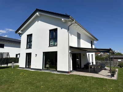 Energieeffizientes EFH mit gehobener Ausstattung in ruhiger Lage.