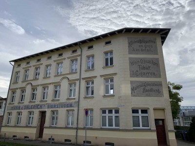 Vollständig renovierte 3-Raum-Wohnung mit Balkon und Einbauküche in Stralsund