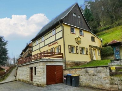 Denkmalgeschütztes Einfamilienhaus mit idyllischem Flair in Bad Schandau