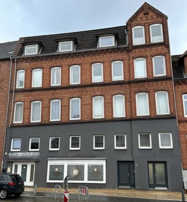 Renovierte Drei-Zimmer Wohnung mit Balkon und neuer Einbauküche