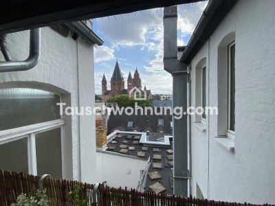 Tauschwohnung: Denkmalgeschützter Altbau mit Balkon