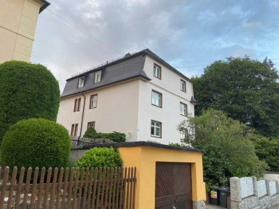 Geräumige 93 m² Wohnung im 1. OG in Aue