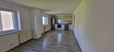 Kleine Wohnung mit Einbauküche