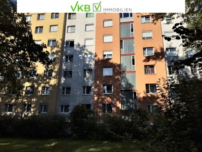 WELS | NEUSTADT: Top-renovierte 2-Zimmer-Wohnung mit Weitblick über die Dächer von Wels!