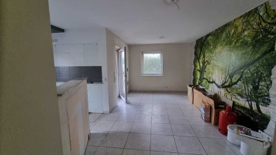 Helle Erdgeschosswohnung mit Süd-Terrasse und eigenem Garten