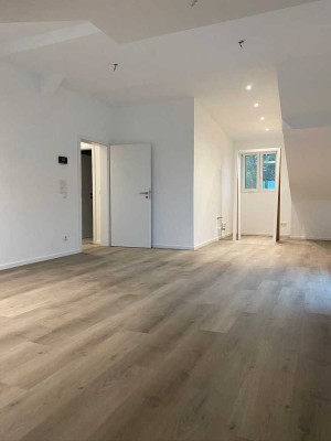 Erstbezug: 3,5-Zimmer-Wohnung mit Südbalkon