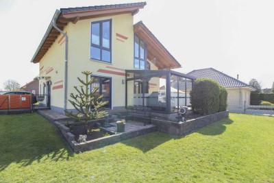 Modernes Split-Level-Haus mit gehobenem Standard – KfW 40 & Photovoltaik