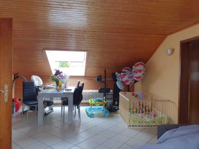 2,5 Zi. DG-Wohnung in Gärtingen-Rohrau zu vermieten