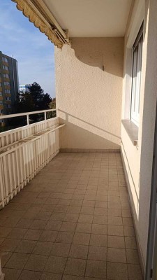 Freundliche 2,5-Zimmer-Wohnung mit Balkon in Schweinfurt