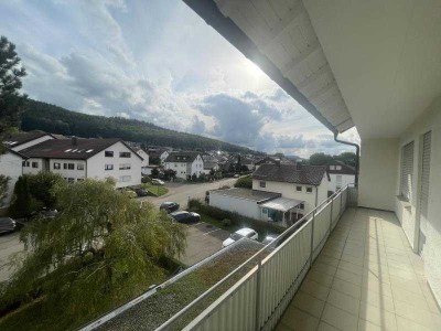 Erholung Pur! Interessante 3,5 Zimmer-Wohnung mit Balkon in bester Wohnlage!