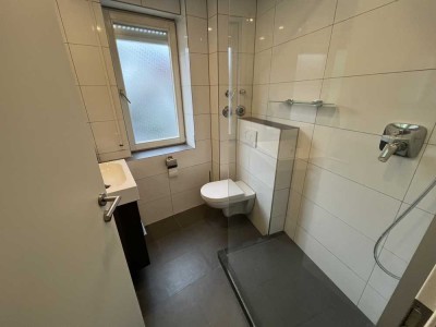Top-gepflegte 1,5-Zimmer-Wohnung mit Einbauküche, modernem Bad & großzügigem Balkon