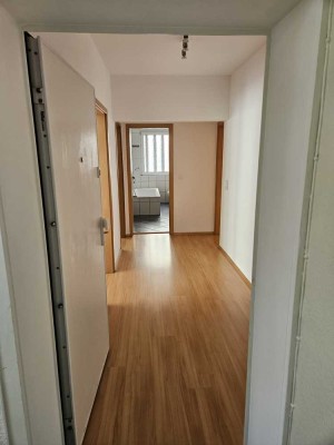 2 ZKB Wohnung, 1. OG