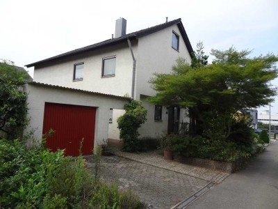 Charmantes ruhig gelegenes 10-Zimmer-Haus in Neckarsulm VON PRIVAT