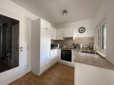 AmHöttlGrund: 2-ZIMMER-WOHNUNG IM 2.OG
