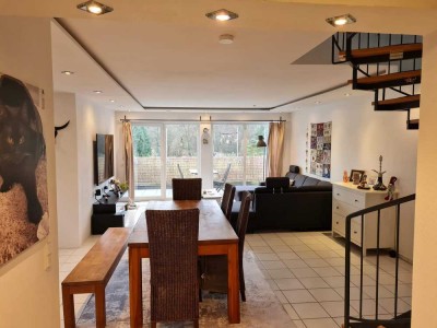 Ansprechende 3-Zimmer-Maisonette-Wohnung mit Balkon und EBK in Bottrop