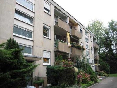 Schöne Wohnung sucht Mieter: praktische 3-Zi.-Wohnung