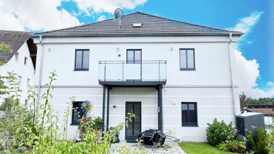 Kuschelige 3-Zimmer-Wohnung im 1.OG mit großen Balkon und Carport in zentraler Lage in Mitterfels