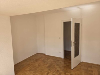 Geschmackvolle 3-Zimmer-Dachgeschosswohnung mit gehobener Innenausstattung in Kassel