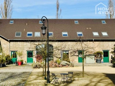 LOFT im luxuriös sanierten Gutshof, 144 qm, 2 SZ, Bad, WC, Einbauküche, Garten&Terrassen, Tiefgarage
