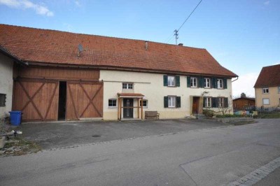 Bauernhaus mit sep. Büro / großer Scheune und Ausbaupotenzial in Hilzingen-Schlatt a. Randen - frei