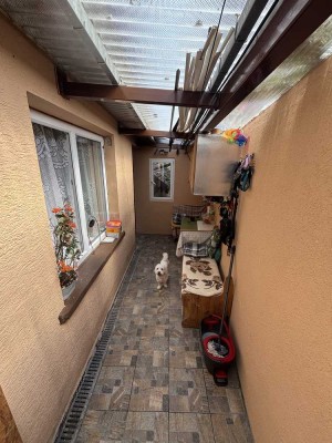 Freistehendes Zweifamilienhaus zu verkaufen