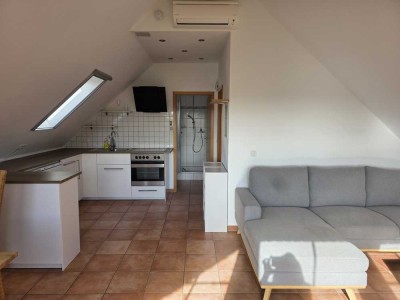 Helle 2-Zimmer Dachgeschosswohnung in Frechen