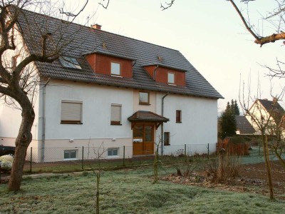 NIEDERNJESA, schöne 3-Zimmerwohnung mit Balkon und Stellplatz