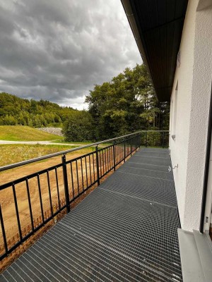 Neubau! Moderne 3 Zimmer Wohnung mit wunderschöner Lage und Garten