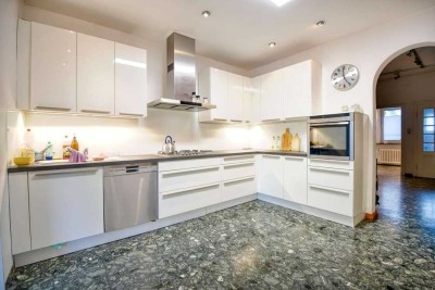 Großzügiges EFH mit Garten und Terrasse am Rande von Rheinau | Mehrere Nutzungsmögl