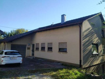 Einfamilienhaus auf großem Grundstück 
mit herrlicher Aussicht in Stuppach