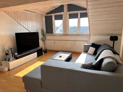 3,5-Zimmer-Dachgeschosswohnung mit Einbauküche – 73 m²