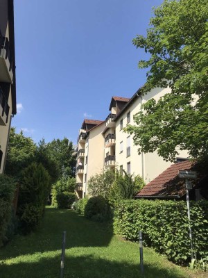 Helle und gemütliche 3 Zi. Dachgeschosswohnung mit EBK in Ismaning