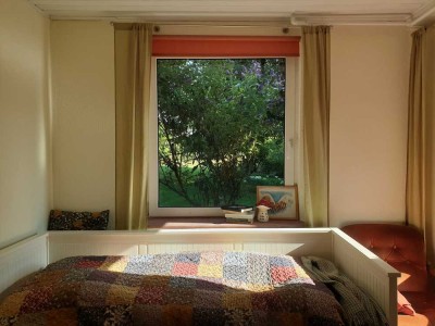 Zwischenmiete: Gemütliche 1-Zimmerwohnung mit Gartenblick in Hochschul- und Uni-Nähe
