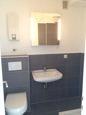 Stilvolle, teilmöblierte modernisierte 1-Zimmer-Wohnung in Düsseldorf (Nähe HSD)