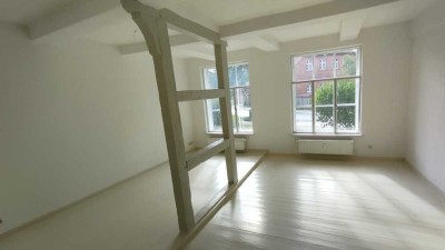 Idyllische 3 Zimmer Wohnung in denkmalgeschütztem Kaufmannshof in der Elbtalaue