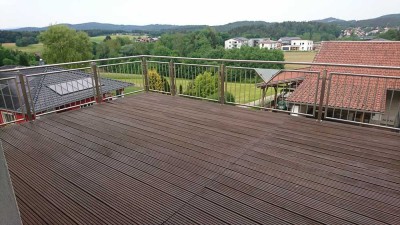 Neuwertige 3,5-Zimmer-Wohnung mit Balkon und EBK in Eging